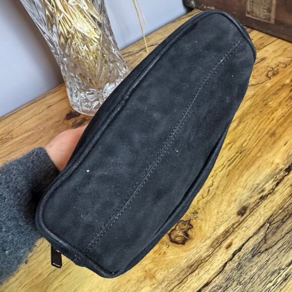 Fendi Black Suede Baguette Bag with Brown Accents Zipper Closure Authentic CoA - Picture 6 of 12